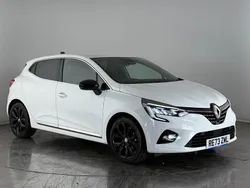 White Used 2022 Renault Clio V Techno Hatchback | £15,250 (Fair price)