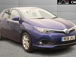 Blue Used 2018 Toyota Auris Hybrid Hatchback | £13,000 (Fair price)