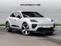 Ice grey metallic New 2025 Porsche Macan SUV | £82,500 (Good price)