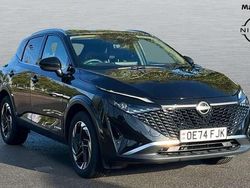 Black Used 2024 Nissan Qashqai N-Connecta SUV | £25,465 (Fair price)