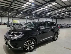 Black Used 2018 Mitsubishi Outlander SUV | £15,230 (Fair price)