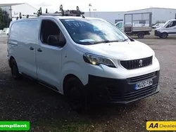 White Used 2020 Peugeot Expert Van | £9,499 (Fair price)