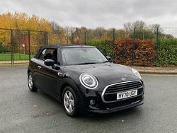 Black Used 2020 Mini Cooper Classic Hatchback | £15,990 (Fair price)