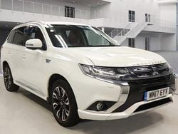 White Used 2017 Mitsubishi Outlander P-HEV Estate | £11,480 (Fair price)
