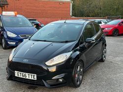 Black Used 2017 Ford Fiesta ST Hatchback | £7,970 (Fair price)