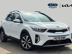 Clear white Used 2021 Kia Stonic 2 SUV | £12,795 (Fair price)