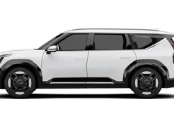 New 2025 Kia EV9 2 SUV | £74,585 (A bit pricey)