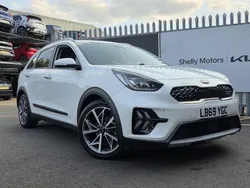 White Used 2019 Kia Niro 2 SUV | £18,665 (Expensive)