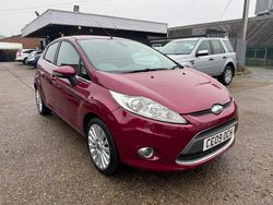 Red Used 2009 Ford Fiesta Titanium Hatchback | £2,695 (Fair price)