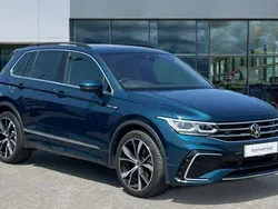 Nightshade blue metallic Used 2022 VW Tiguan R-line SUV | £27,254 (Fair price)