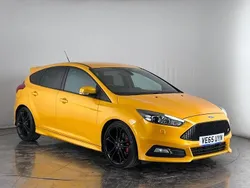 Yellow Used 2016 Ford Focus ST Hatchback | £10,650 (Fair price)