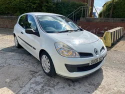 White Used 2006 Renault Clio II Expression Hatchback | £299 (Good price)
