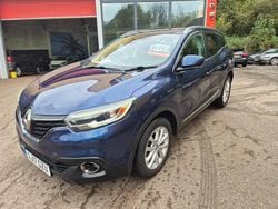 Blue Used 2017 Renault Kadjar Dynamique SUV | £6,995 (Fair price)