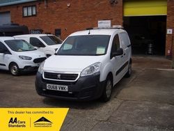 White Used 2018 Peugeot Partner Van | £5,394 (Good price)