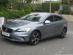 Grey Used 2019 Volvo V40 R-Design Estate | £11,000 (Good price)