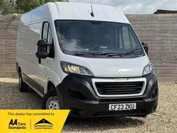 White Used 2023 Peugeot Boxer Van | £16,995 (Expensive)