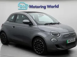 Used 2022 Fiat 500e La Prima Cabriolet | £15,500 (Good price)
