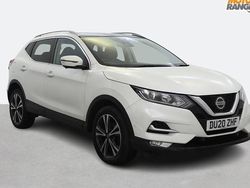 White Used 2020 Nissan Qashqai N-Connecta SUV | £12,495 (Good price)