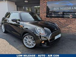 Black Used 2015 Mini Cooper D Hatch Hatchback | £9,990 (Fair price)
