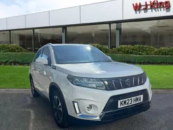 White Used 2023 Suzuki Vitara SZ5 SUV | £20,595 (Fair price)