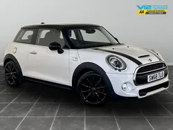 White Used 2018 Mini Cooper S Hatch Hatchback | £10,995 (Good price)