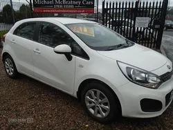 White Used 2014 Kia Rio 2 Hatchback | £4,490 (Fair price)