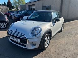 Silver Used 2014 Mini Cooper Hatch Hatchback | £6,695 (Good price)