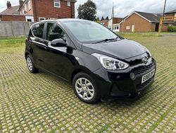 Black Used 2018 Hyundai i10 SE Hatchback | £5,900 (Good price)