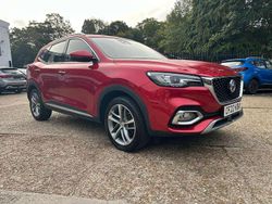 Red Used 2022 MG HS Exclusive SUV | £12,998 (Fair price)