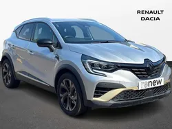 Grey Used 2024 Renault Captur Engineered SUV | £19,000 (Fair price)