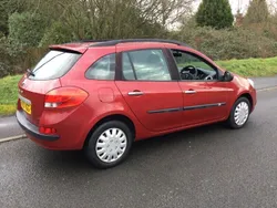 Red Used 2011 Renault Clio GrandTour Expression Estate | £3,000 (Good price)
