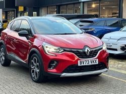 Red Used 2023 Renault Captur Techno SUV | £16,368 (Fair price)