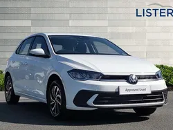 Pure white Used 2025 VW Polo Life Hatchback | £19,990 (Fair price)