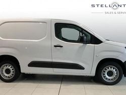 White Used 2023 Citroën Berlingo MPV | £12,990 (Good price)