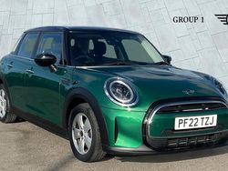 Green Used 2022 Mini Cooper Classic Hatchback | £18,250 (Good price)