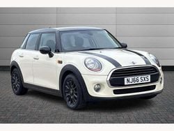 White Used 2016 Mini Cooper Hatch Hatchback | £6,995 (Good price)