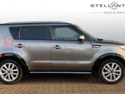 Blue Used 2018 Kia Soul SUV | £10,950 (Fair price)