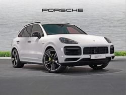 White Used 2022 Porsche Cayenne Platinum Edition SUV | £67,990