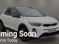 White Used 2022 Kia Stonic SUV | £13,399 (Fair price)