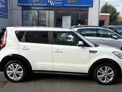 White Used 2017 Kia Soul Urban SUV | £9,975 (Fair price)