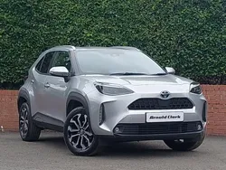 Silver Used 2022 Toyota Yaris Hybrid Design Estate | £17,498 (Good price)