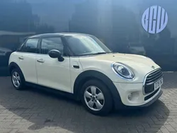 White Used 2019 Mini Cooper Classic Hatchback | £9,600 (Fair price)