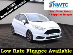 White Used 2016 Ford Fiesta ST Hatchback | £10,795 (Expensive)
