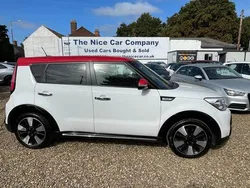 White Used 2015 Kia Soul 2 SUV | £6,795 (Fair price)