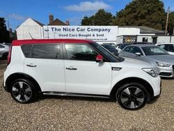 White Used 2015 Kia Soul SUV | £6,795 (Fair price)