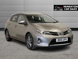 Bronze Used 2015 Toyota Auris Plus Hatchback | £8,000 (Fair price)