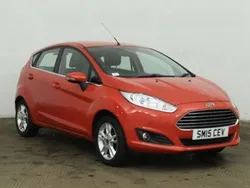 Red Used 2015 Ford Fiesta Zetec Hatchback | £5,985 (Fair price)