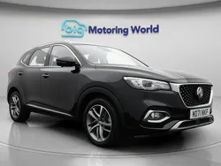 Black Used 2022 MG HS Excite SUV | £15,300 (Fair price)