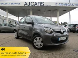 Grey Used 2017 Renault Twingo Play Hatchback | £6,500 (Fair price)