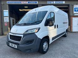 White Used 2018 Peugeot Boxer Van | £9,495 (Fair price)